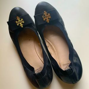 Tory Burch black flats Sz 9